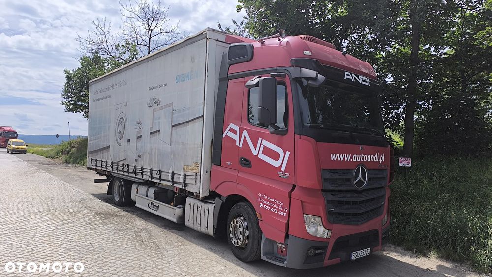 Mercedes-Benz ACTROS - 1