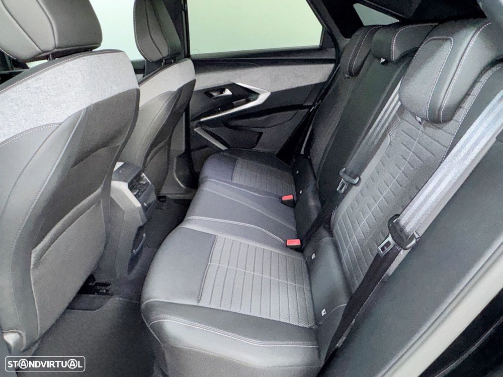 Peugeot 3008 1.2 Hybrid Allure e-DCS6 - 17