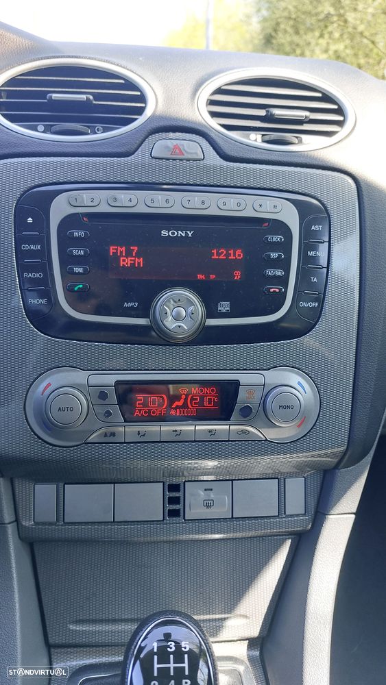 Ford Focus SW 1.6 TDCi Titanium - 9