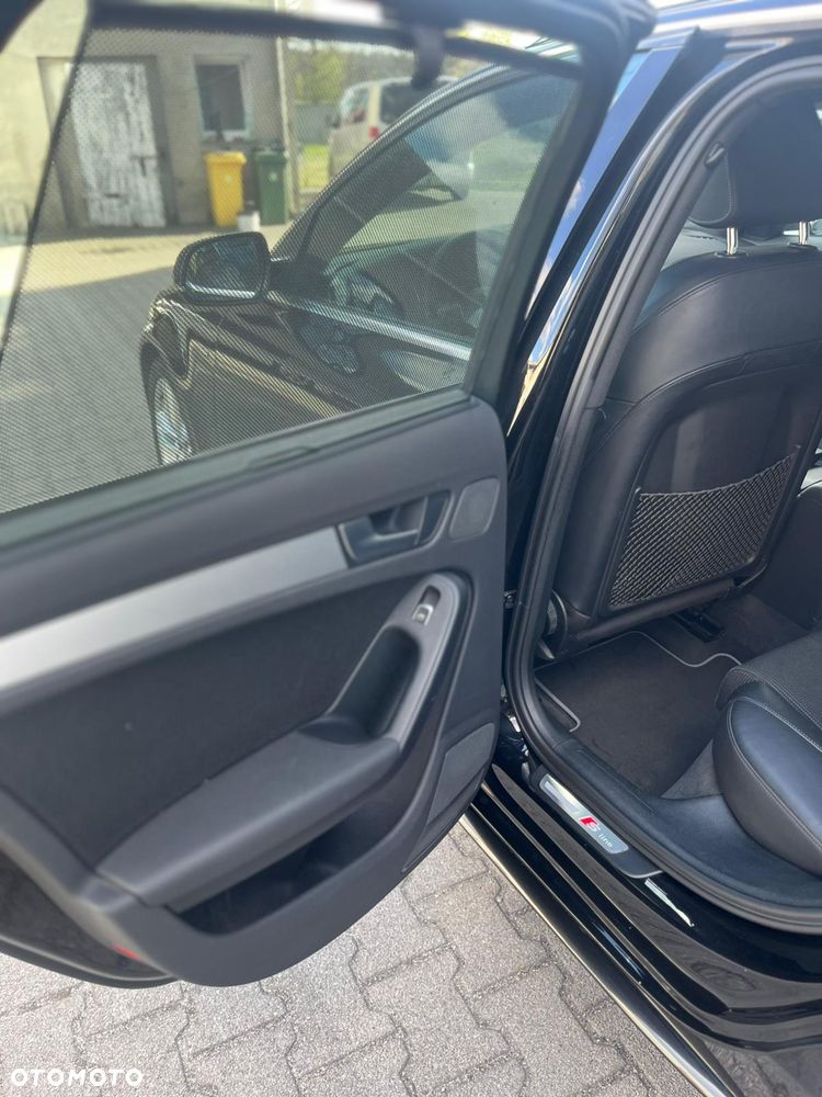 Audi A4 Avant 2.0 TDI DPF clean diesel quattro S tronic S line Sportpaket - 15