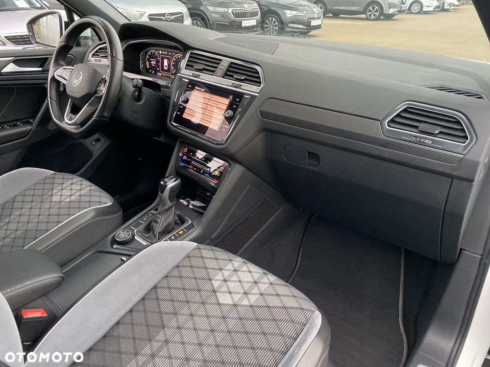 Volkswagen Tiguan - 18