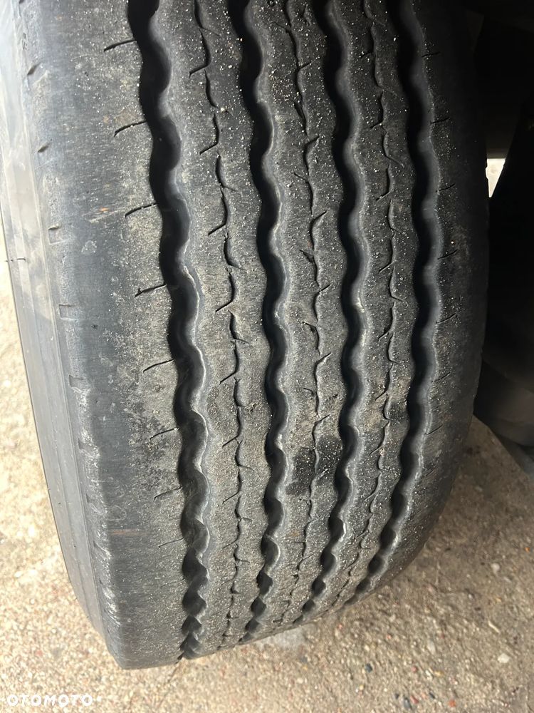 Schmitz Cargobull CARRIER VECTOR 1550 / WINDA z UDT / GRUBA ŚCIANA 7 CM / 4 ZAMKNIĘCIA / OŚ PODNOSZONA / BARDZO ŁADNE OPONY / AGREGAT TYLKO 2952 MOTOGODZIN !! - 22