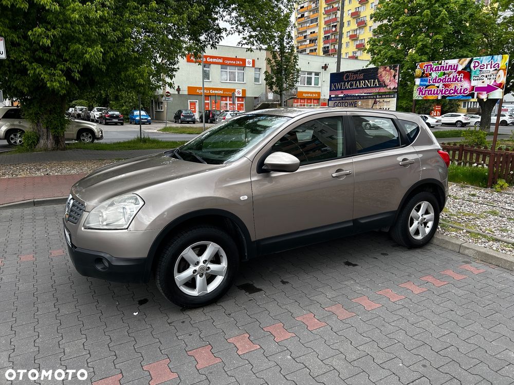 Nissan Qashqai - 1