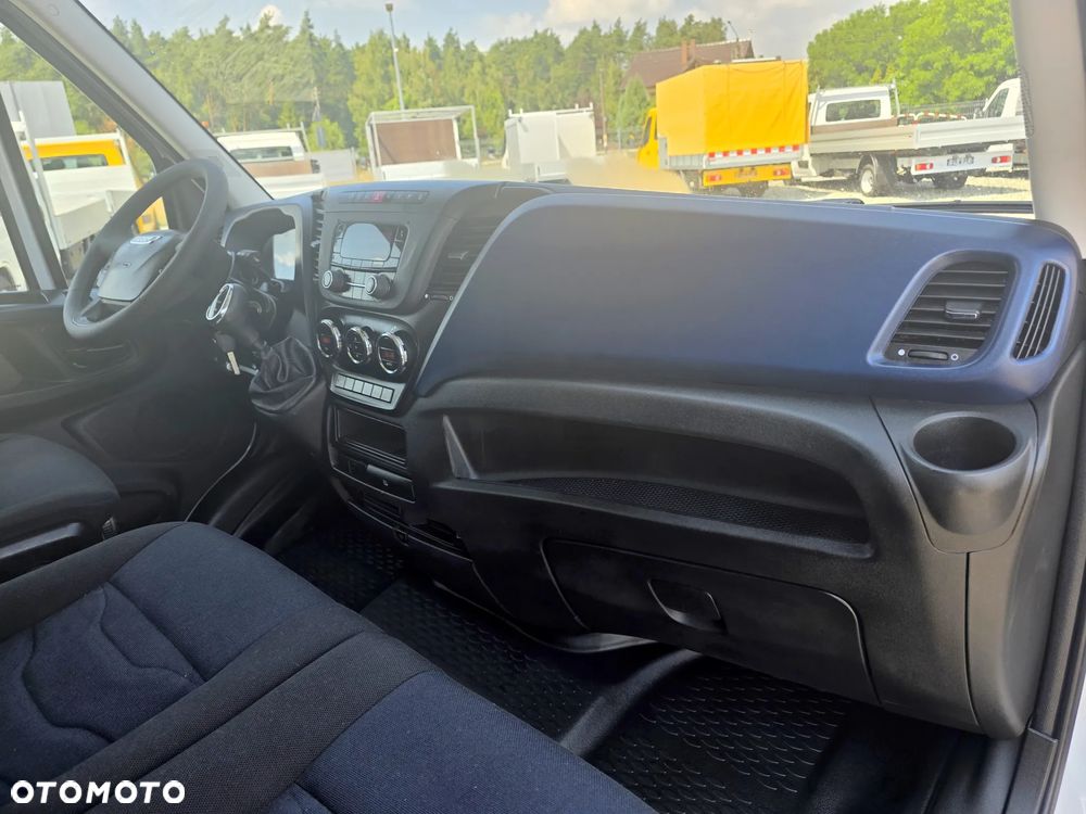 Iveco IVECO 35S18 3.0 HPI 180 KONNA KONTENER 4.2 M KLIMA HIMATIC 8 BIEGÓW WEBASTO DO 3.5 T - 20