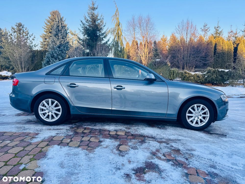 Audi A4 Limousine - 5