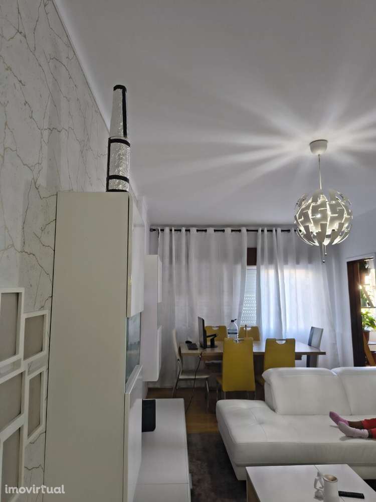 Excelente investimento - T3 em São Marcos (Agualva Cacém) - Grande imagem: 2/25