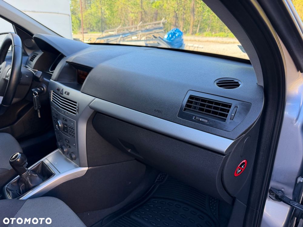 Opel Astra 1.6 Style - 17