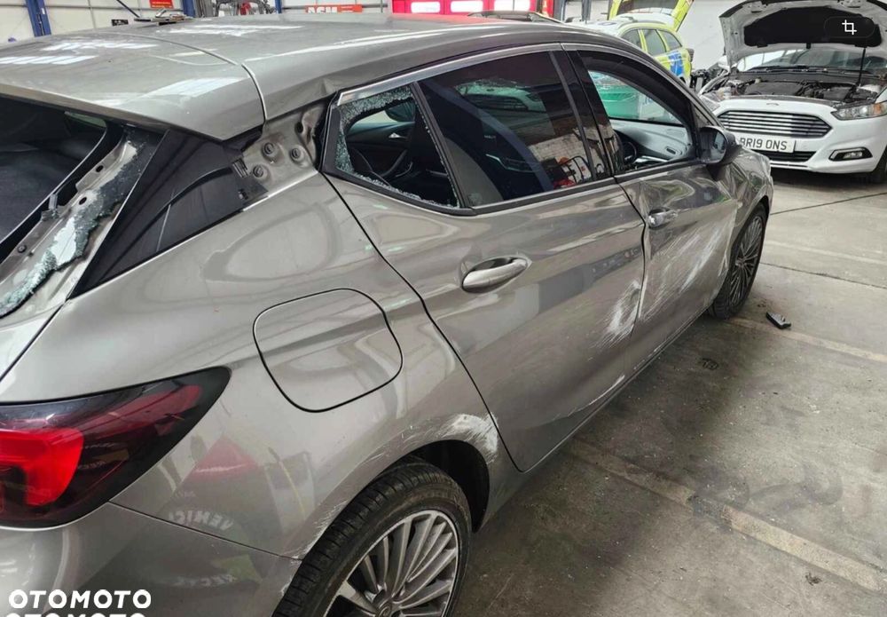 Opel Astra 1.4 Turbo Start/Stop Dynamic - 15