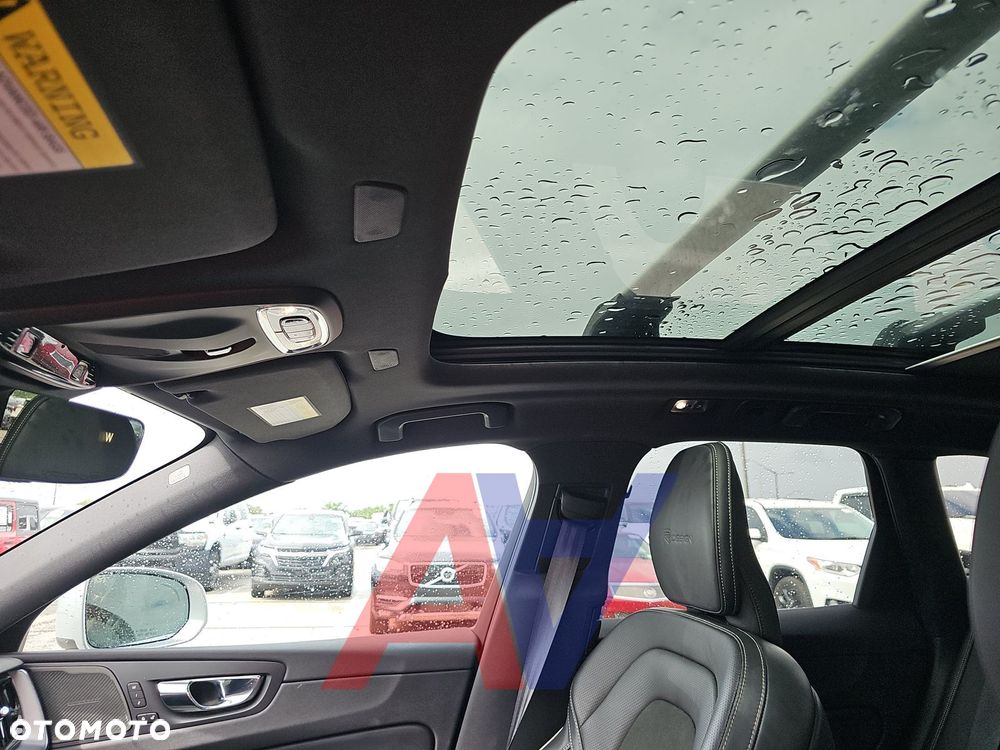 Volvo XC 60 T6 AWD Geartronic RDesign - 10