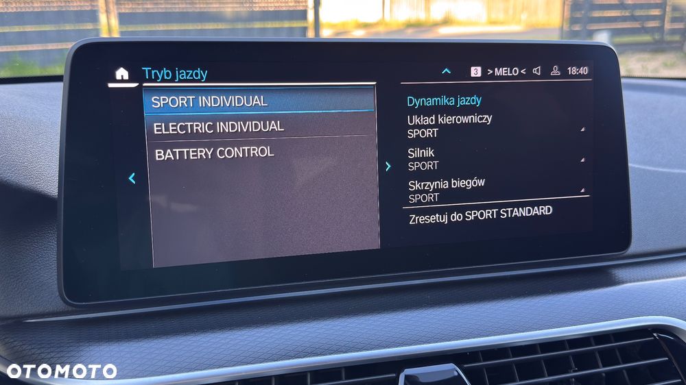 BMW Seria 5 530e xDrive M Sport sport - 27