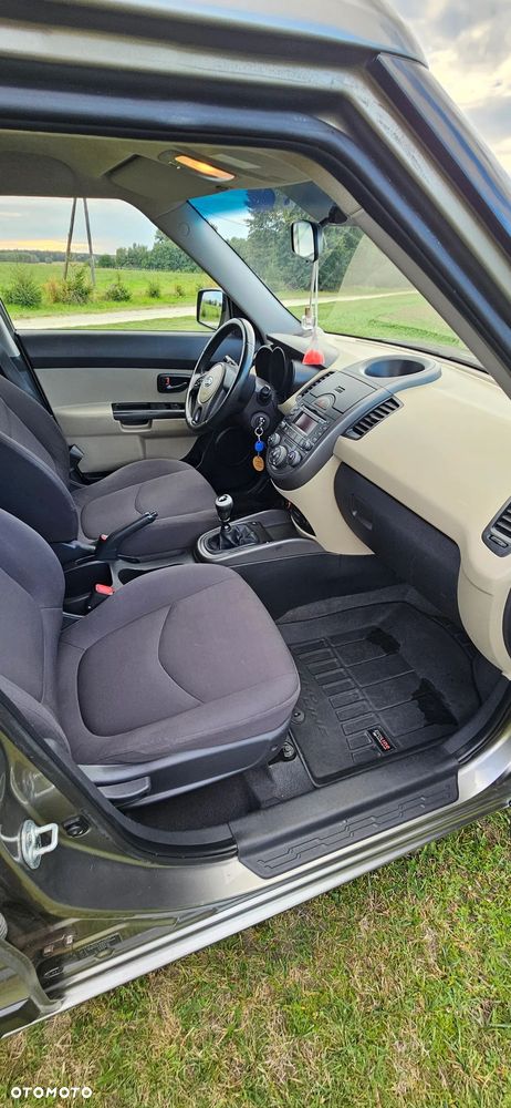 Kia Soul 1.6 L - 9
