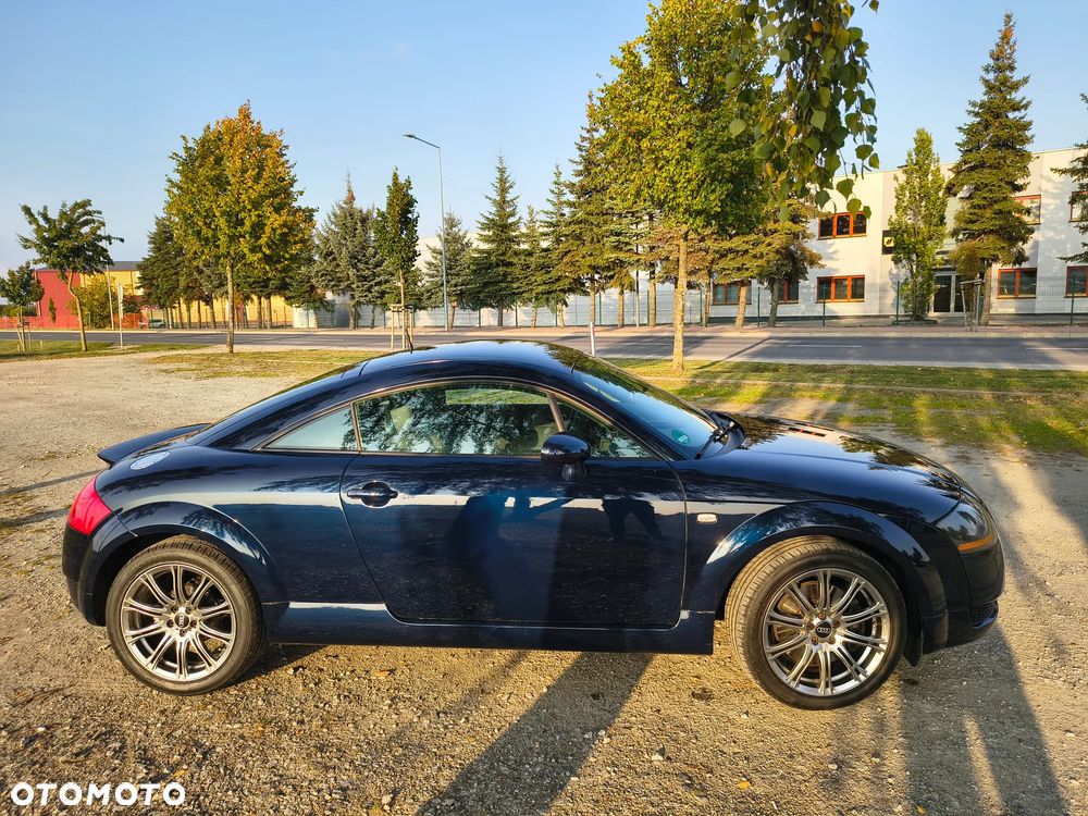 Audi TT Coupé - 10