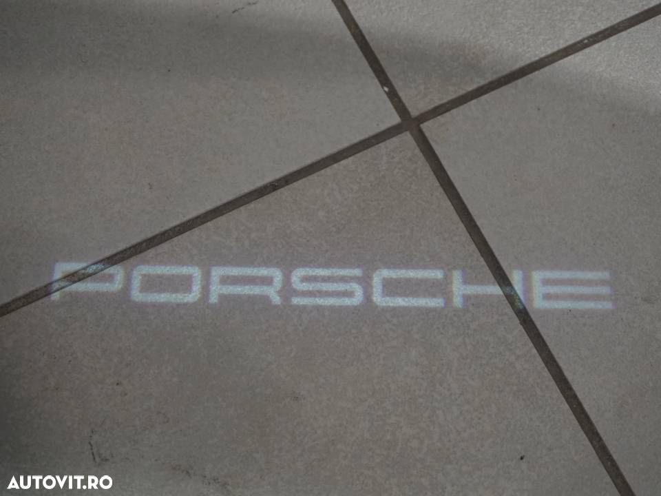 Porsche 911 Carrera Cabriolet PDK - 25