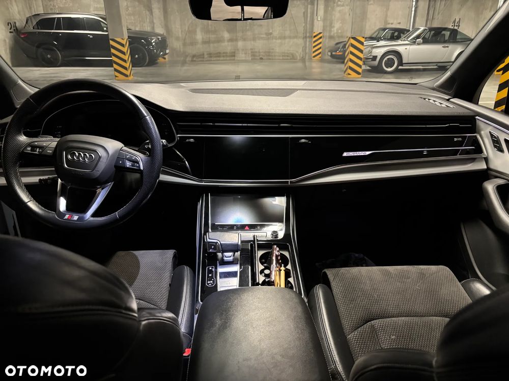 Audi Q7 - 8