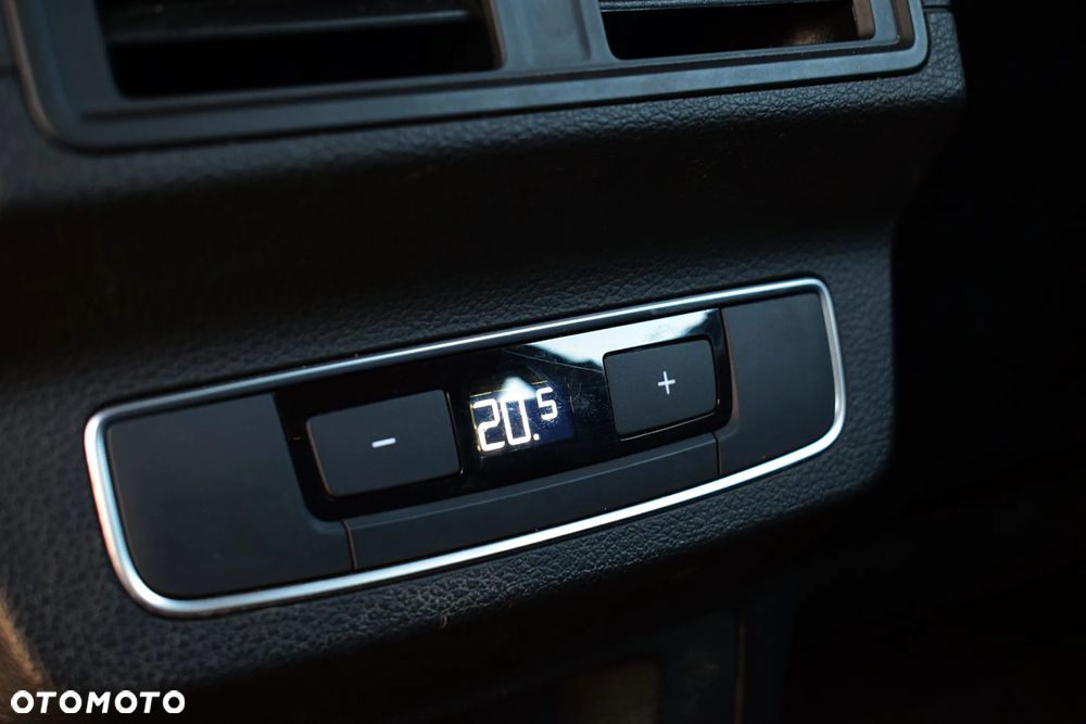 Audi Q5 Sportback - 24