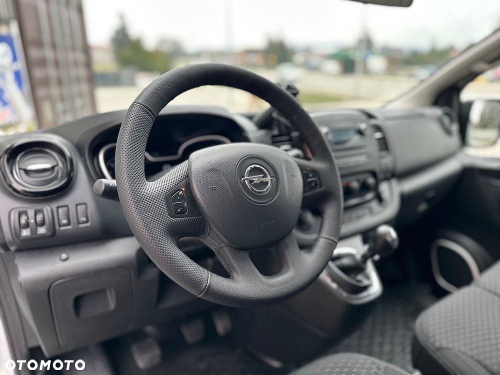 Opel Vivaro - 26