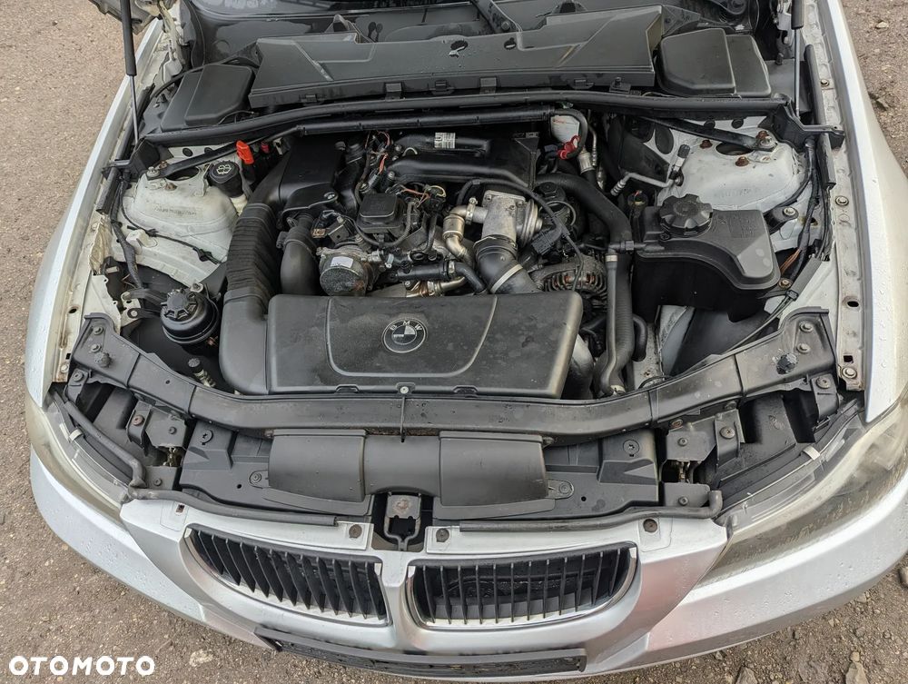 BMW 318D E90 2.0D M47N2 2005 na części - 11