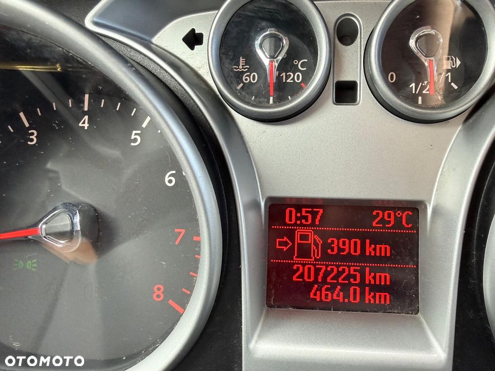 Ford Focus 1.6 Ti-VCT Style - 22