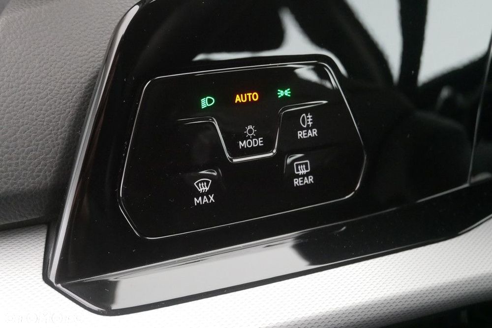 Volkswagen Golf 1.0 TSI - 21