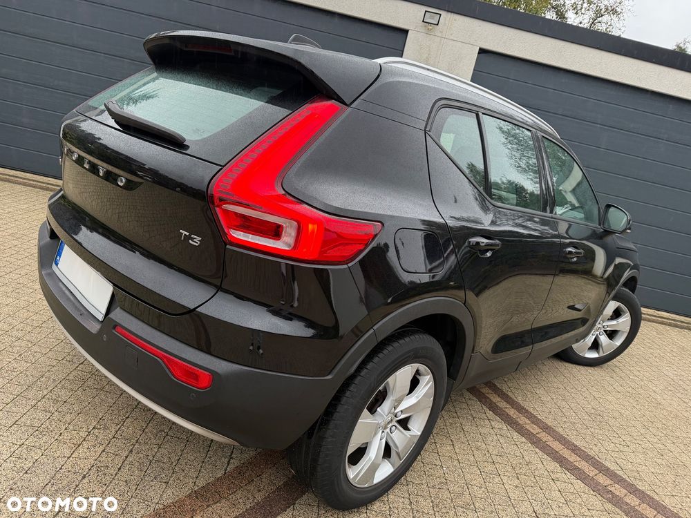 Volvo XC 40 T3 Geartronic Momentum Pro - 13