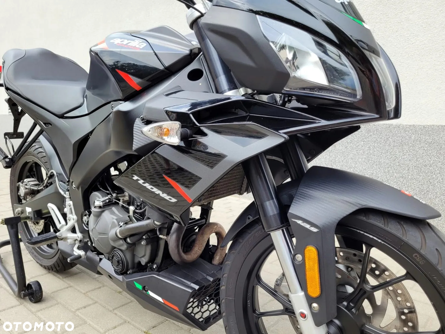 Aprilia Tuono - 14