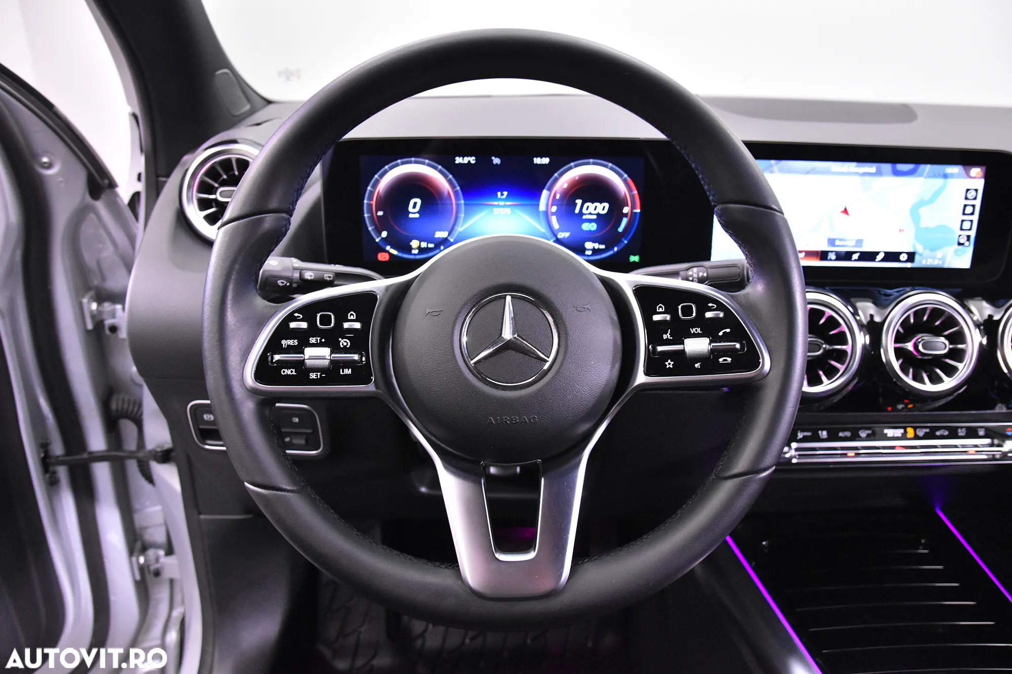 Mercedes-Benz GLA 250 e - 16