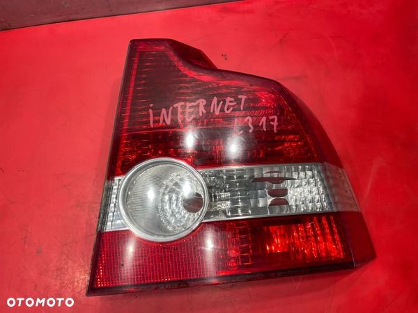 LAMPA PRAWY TYŁ VOLVO S40