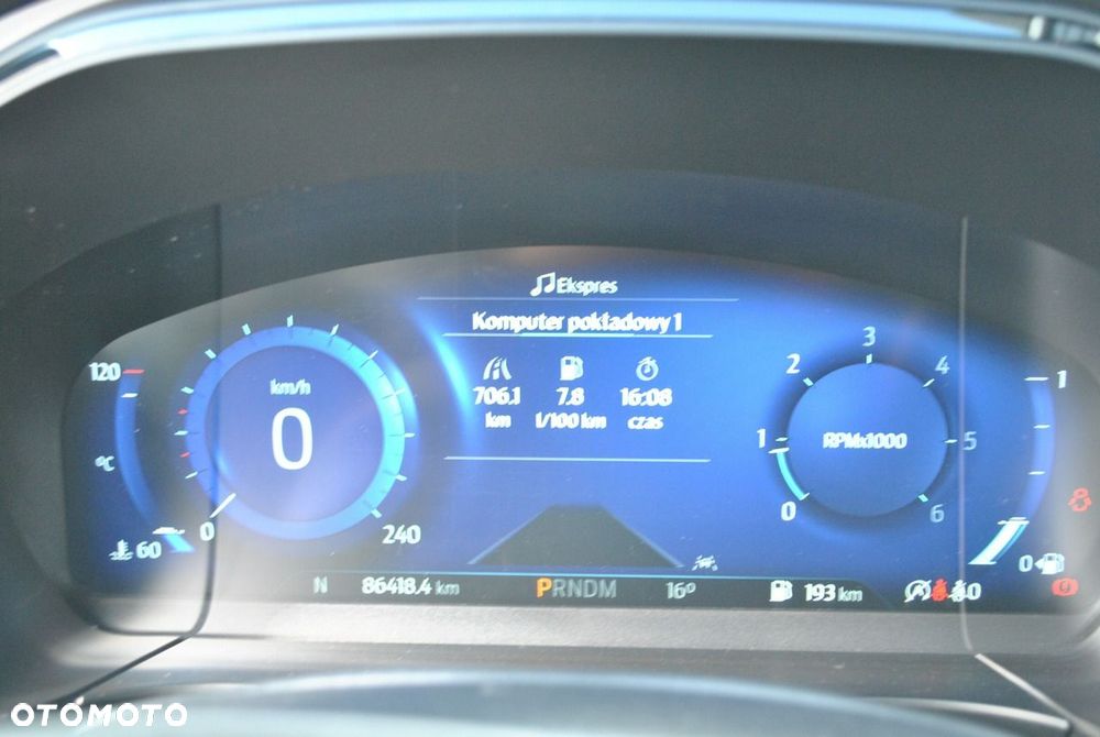 Ford Kuga 2.0 EcoBlue 4x4 ST-LINE - 19