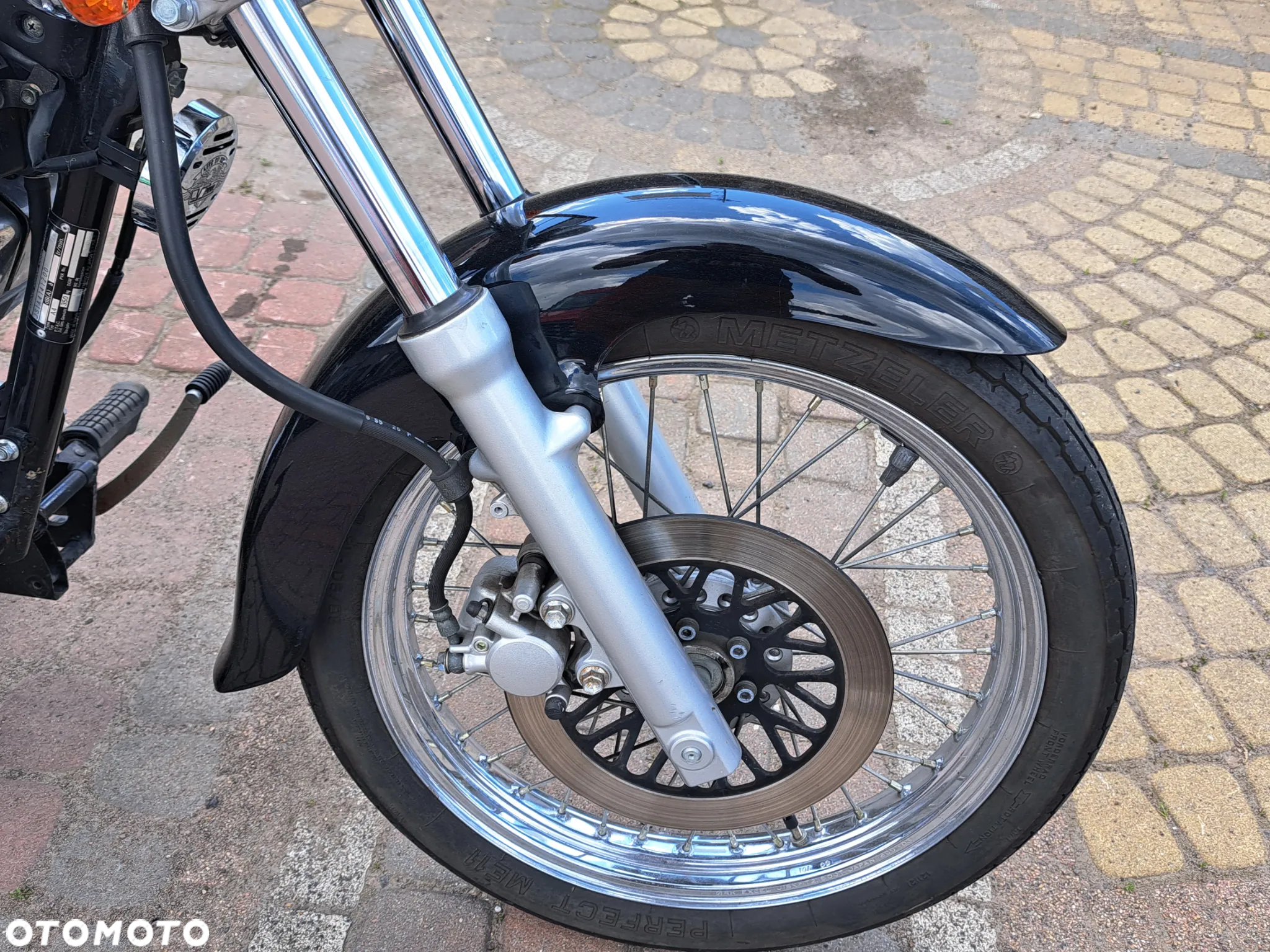 Suzuki Marauder - 16
