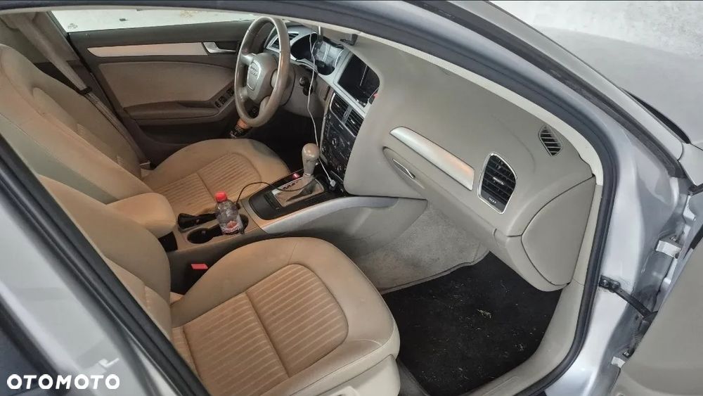 Audi A4 Avant - 8