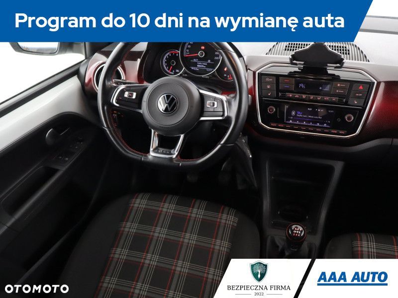 Volkswagen up! - 9