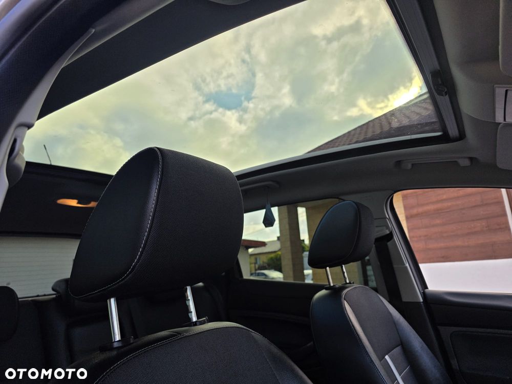 Ford Kuga 2.0 TDCi 4WD Titanium - 26