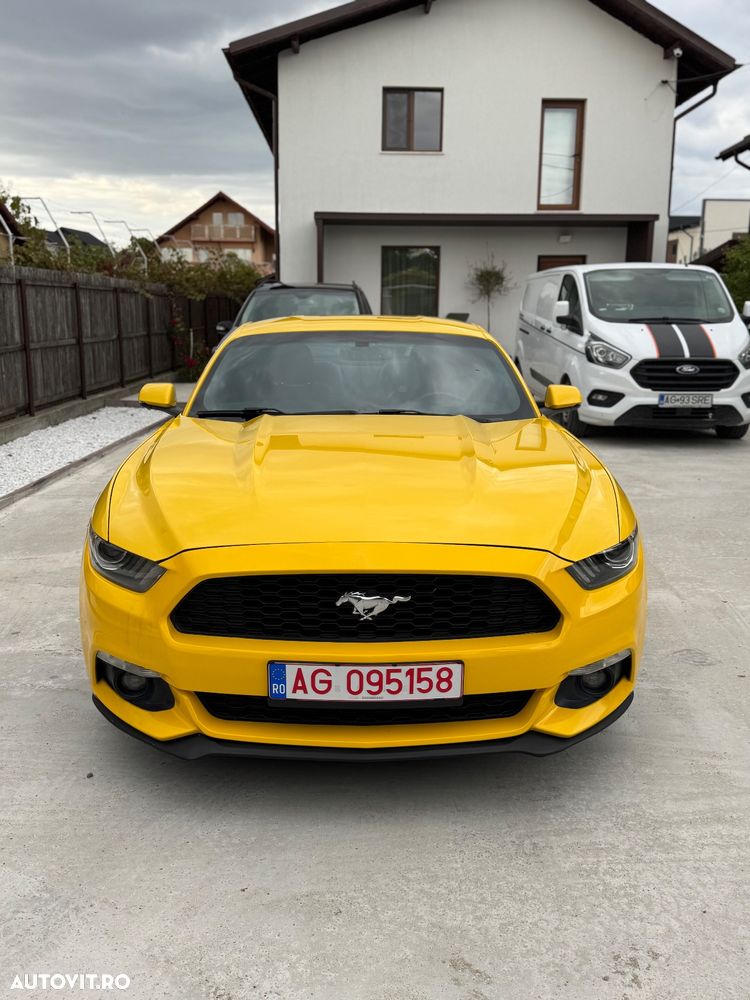 Ford Mustang 2.3 Eco Boost Aut. - 2
