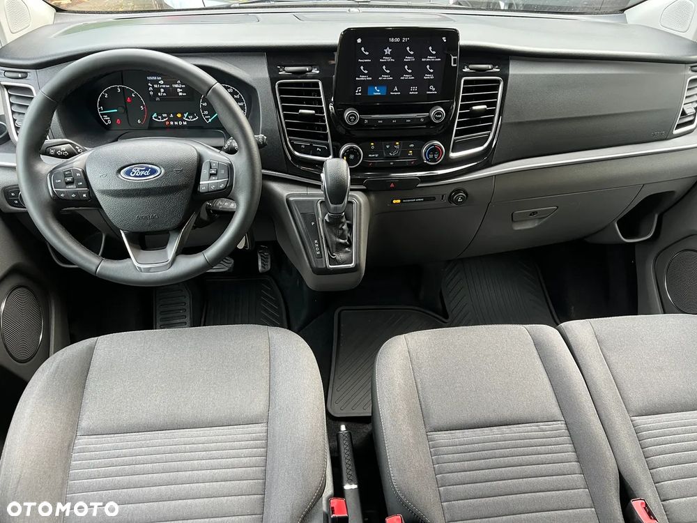 Ford Tourneo Custom - 17