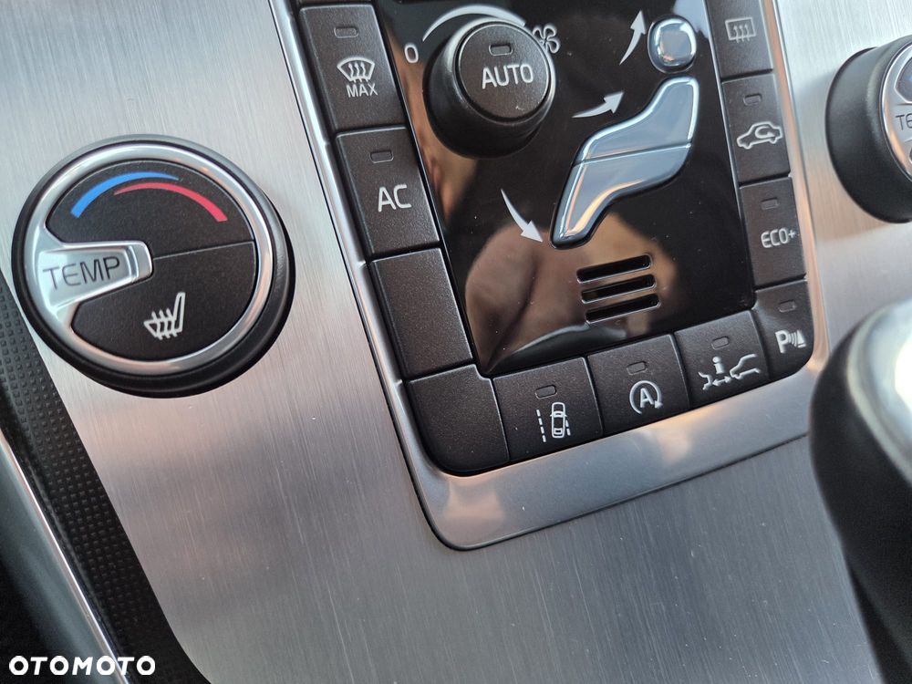 Volvo XC 60 D4 Geartronic Ocean Race - 16