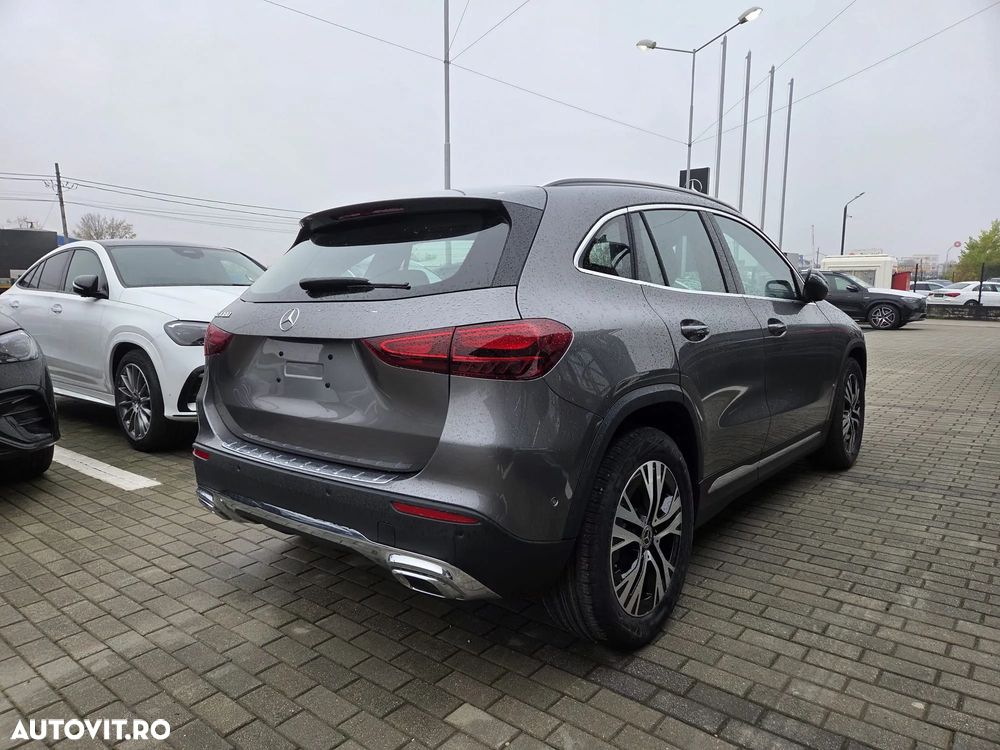 Mercedes-Benz GLA 180 MHEV - 7