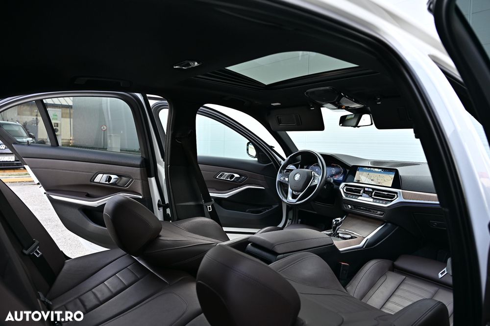 BMW Seria 3 330i xDrive Aut. Luxury Line - 17