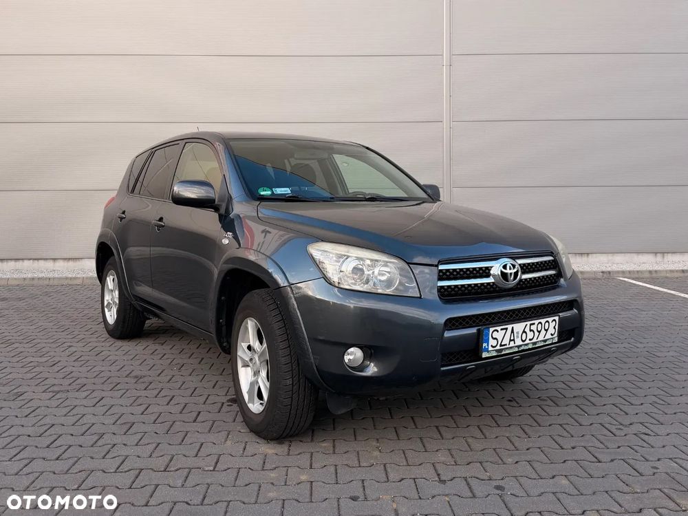 Toyota RAV4 2.2 D-4D X - 1
