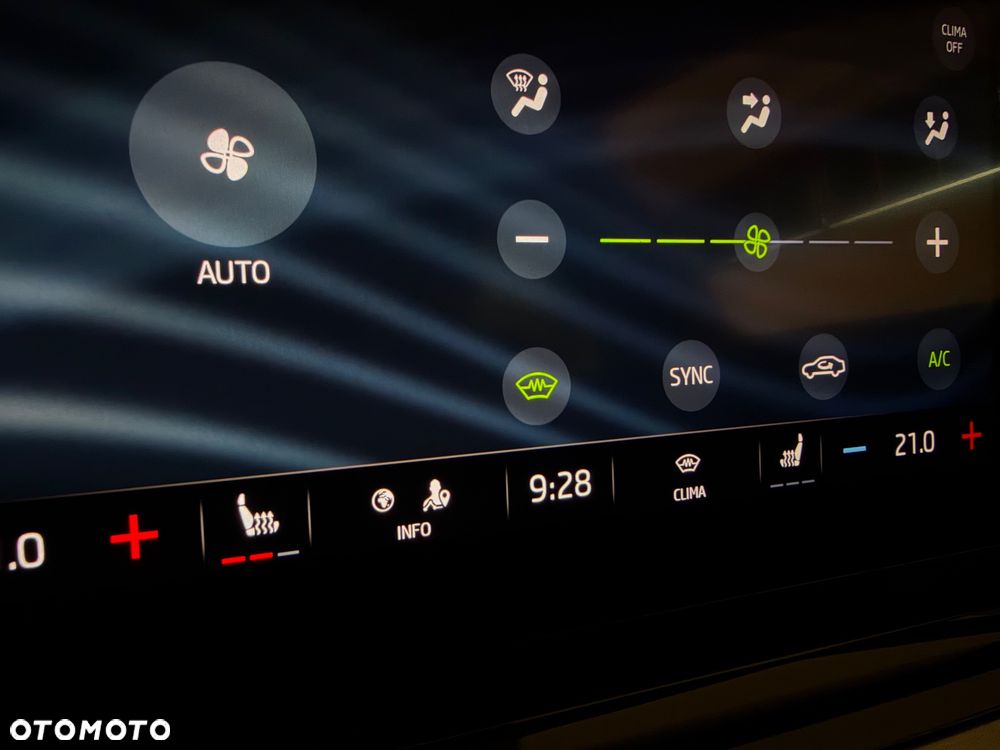 Skoda Octavia 2.0 TDI Ambition DSG - 18