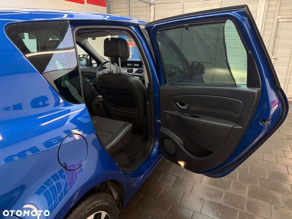 Renault Scenic - 36