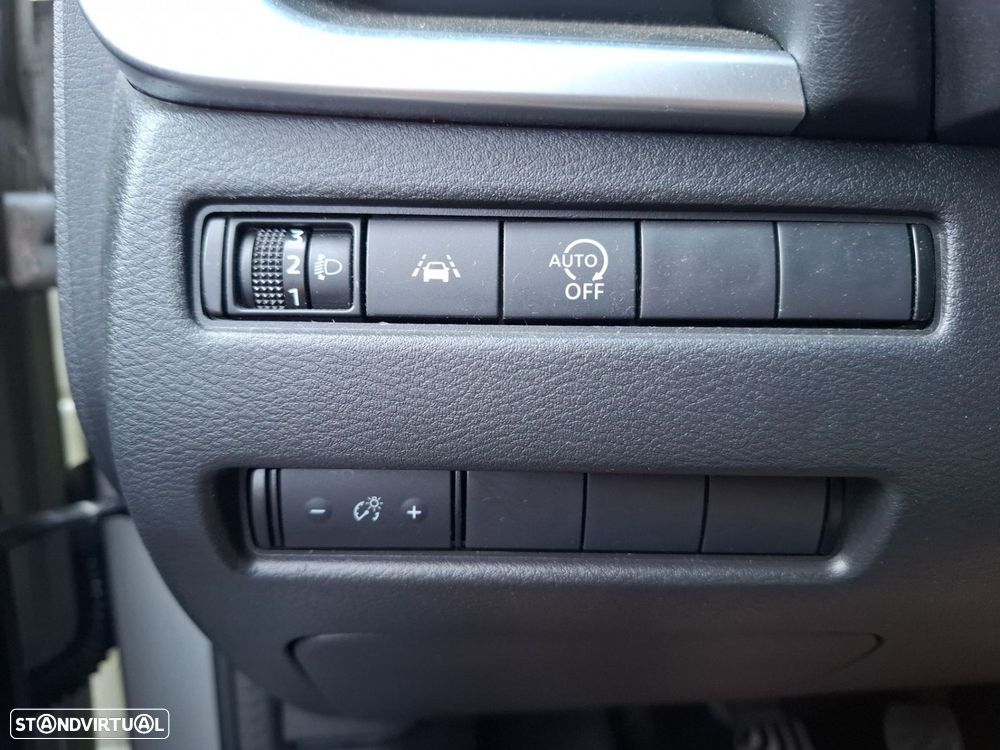 Nissan Qashqai 1.3 DIG-T Acenta — fotografia 25