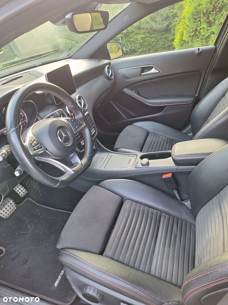 Mercedes-Benz Klasa A 220 4-Matic AMG Line - 11