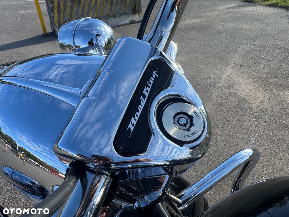 Harley-Davidson Touring Road King - 16