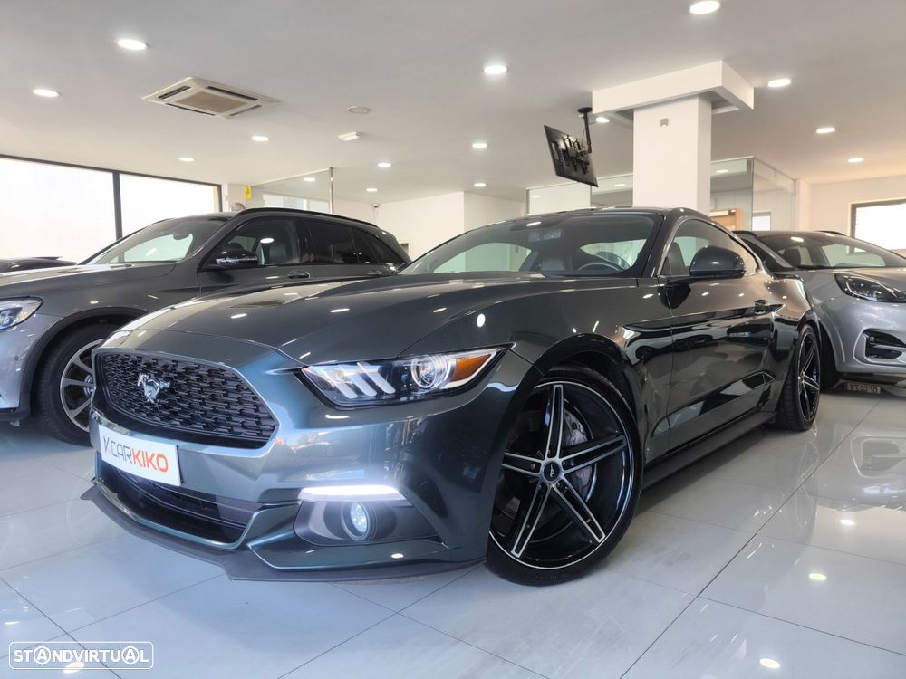 Ford Mustang 2.3i EcoBoost - 2