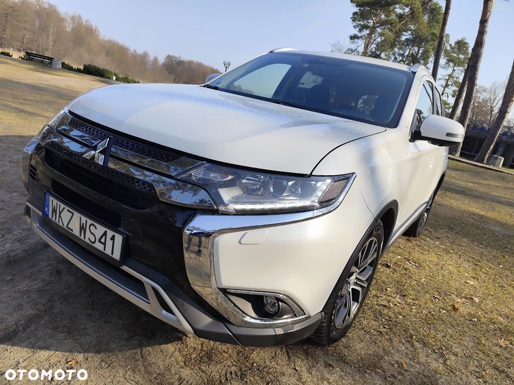 Mitsubishi Outlander - 11