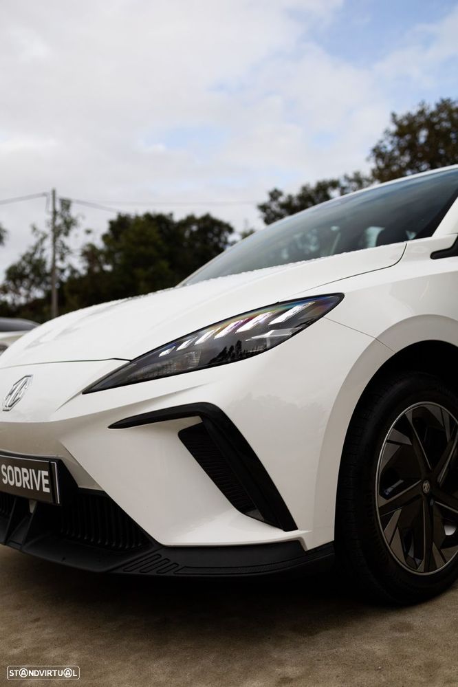 MG MG4 51 kWh Standard - 28