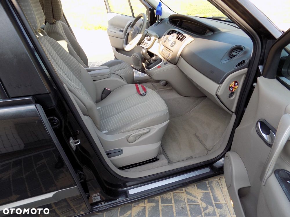 Renault Scenic 1.6 16V Luxe Privilege - 33