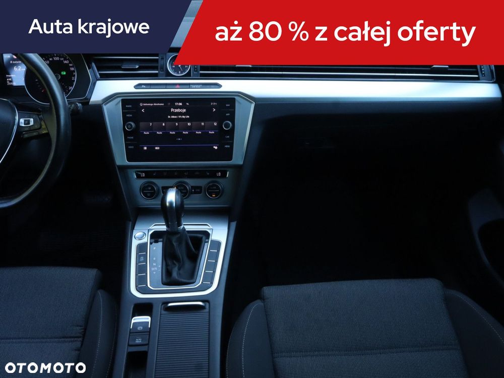 Volkswagen Passat Variant - 10