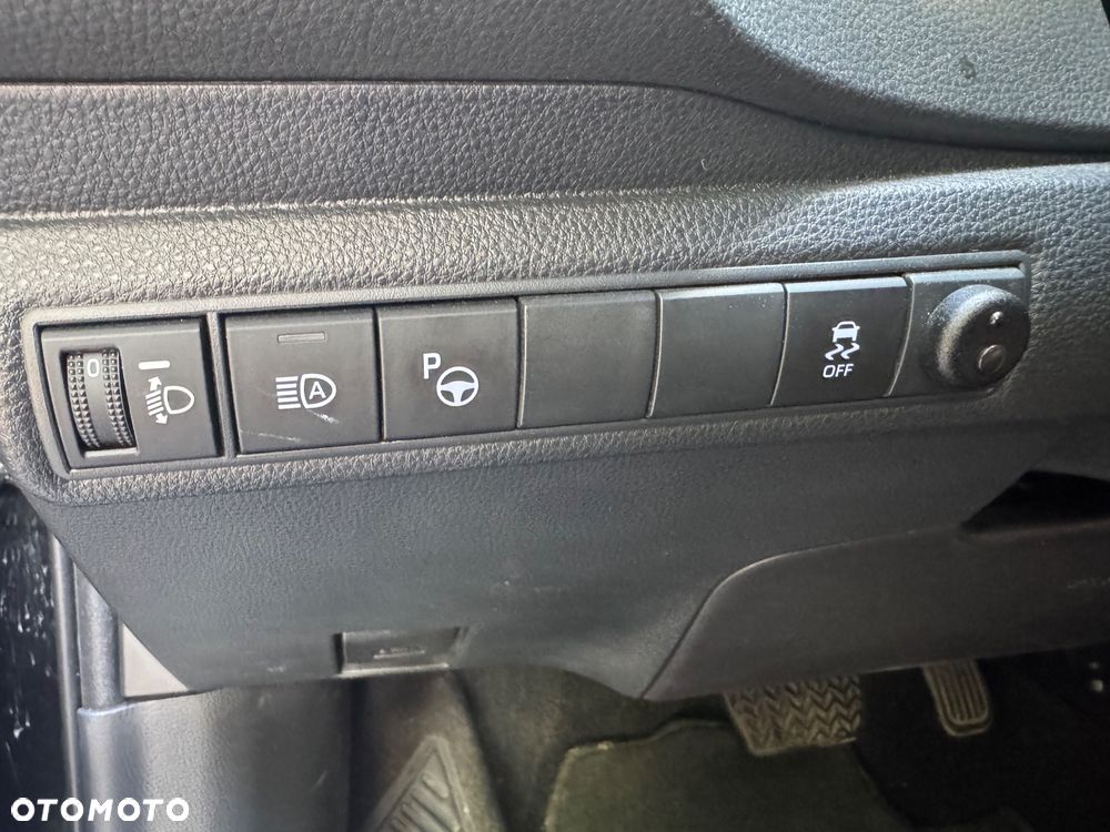 Toyota Corolla 1.8 Hybrid Executive - 25