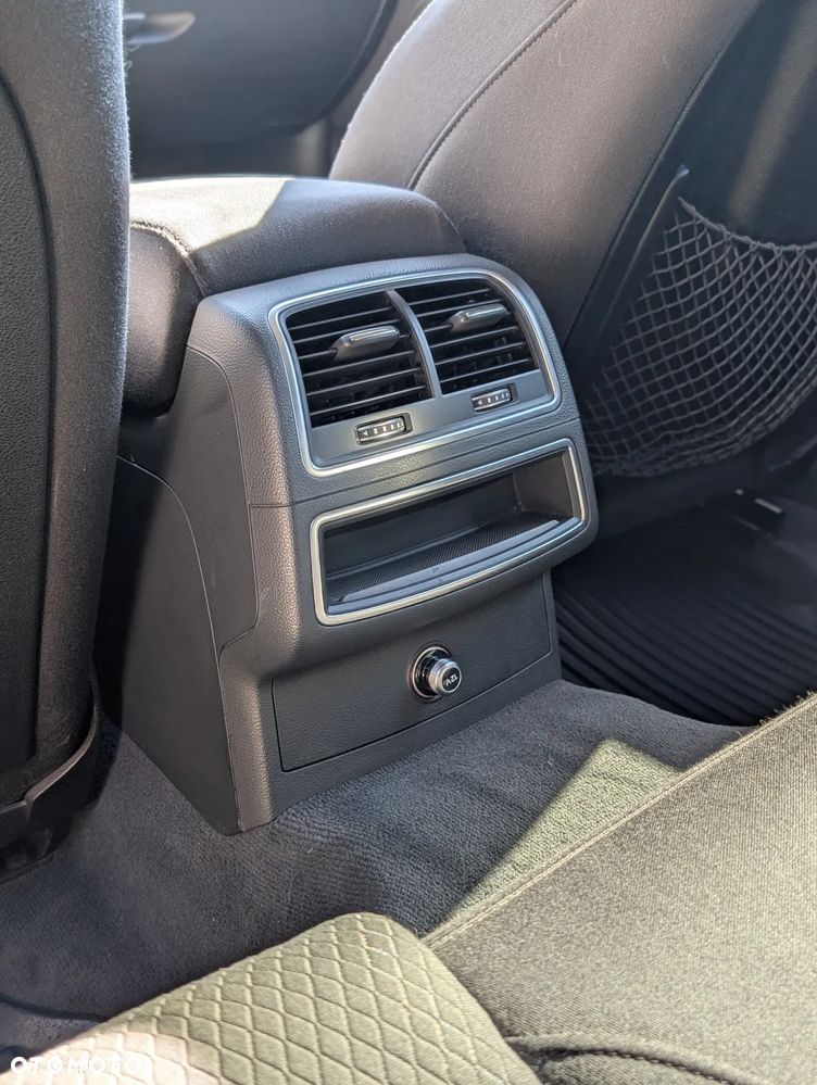 Audi A6 Avant 2.0 TDI ultra S tronic - 27